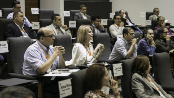 programas-de-perfeccionamiento-ipade-programa-ad-img